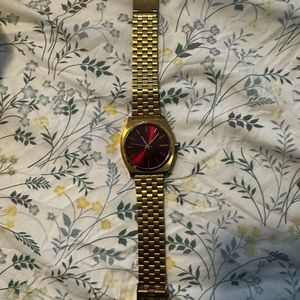 Nixon timeteller watch